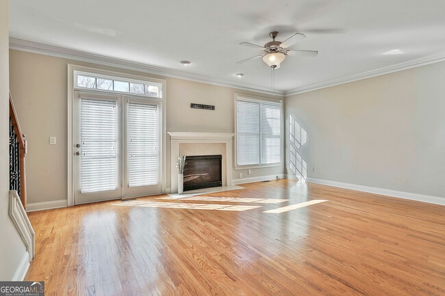 Building Photo - 205 Lexington Village