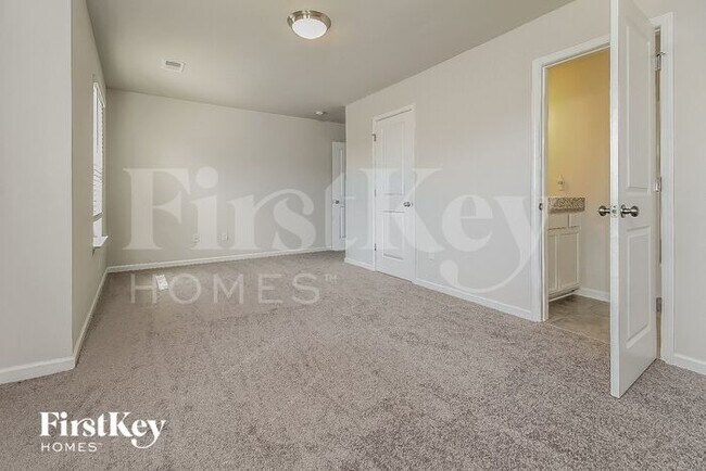 Building Photo - 310 Ashborne Lane