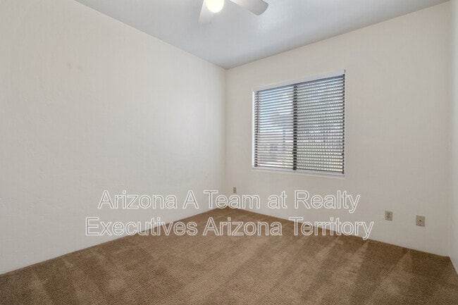 Building Photo - 3730 N Bay Horse Loop