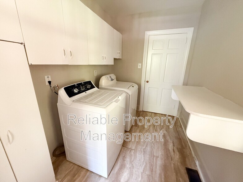 Building Photo - 106 Donald Ross Dr
