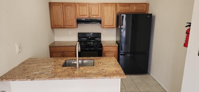 Building Photo - 4950 Rosebay Pl