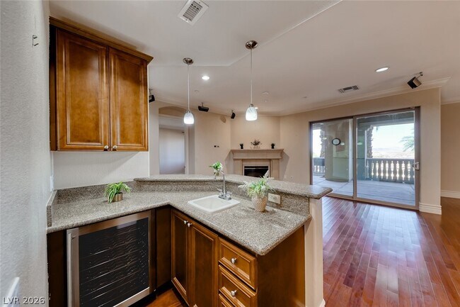 Building Photo - 20 Via Mantova