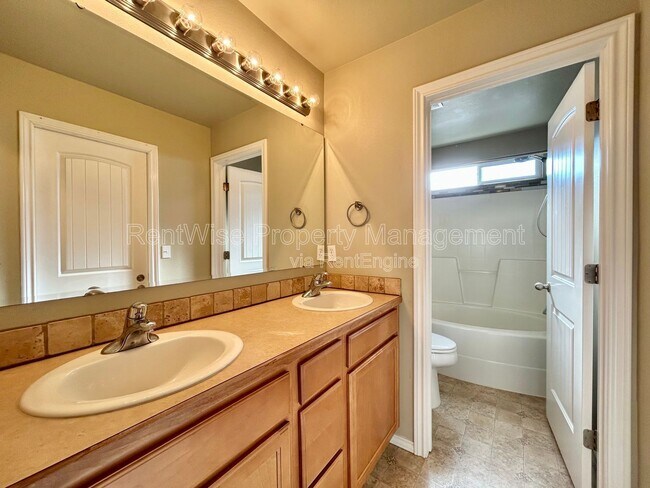 Building Photo - 10829 Cloudless St