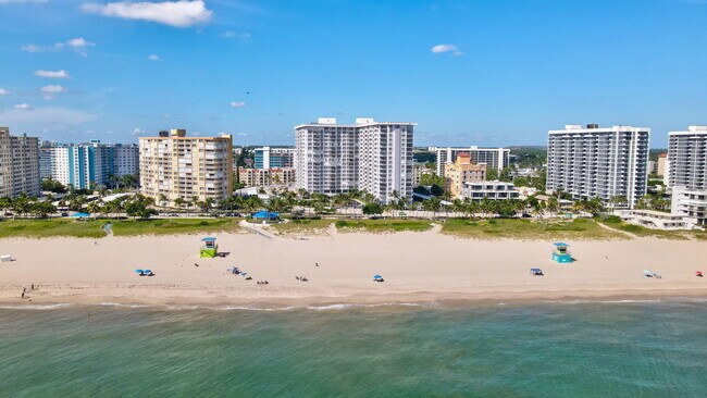 Building Photo - 405 N Ocean Blvd