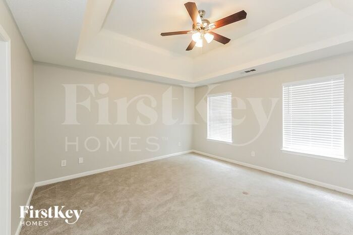 Building Photo - 607 Chartwell Ct