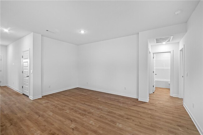Building Photo - 523 Nevada St