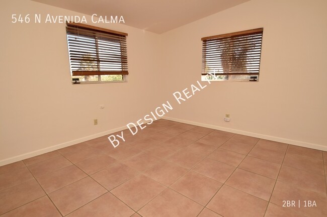 Building Photo - Charming Westwood Hills 2 Bed 1 Bath SFR w...