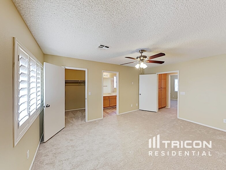 Building Photo - 1446 Lodgepole Dr
