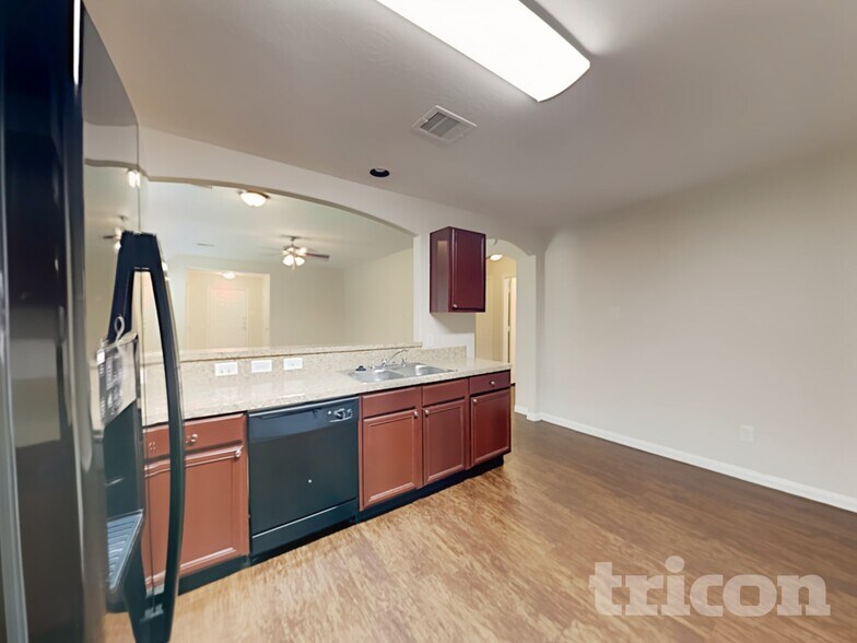 Building Photo - 21419 Palma Grove Way