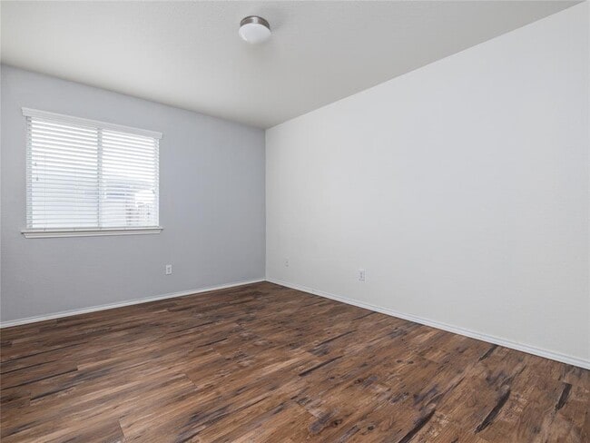 Building Photo - 222 Killian Loop