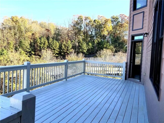 Building Photo - 3306 Chastain Ridge Dr