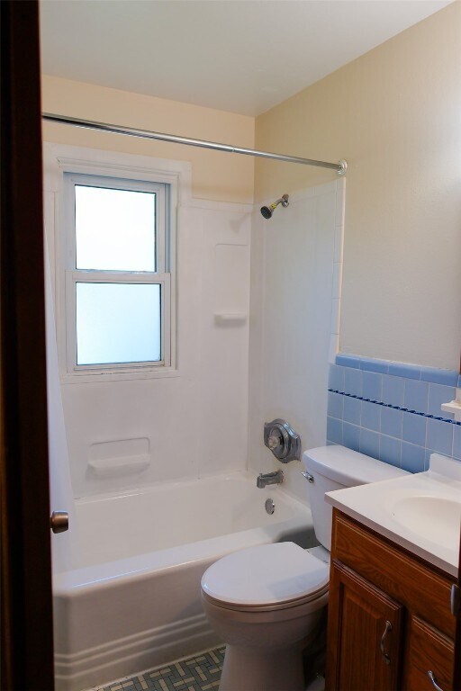 Building Photo - 1116 Bliss Dr