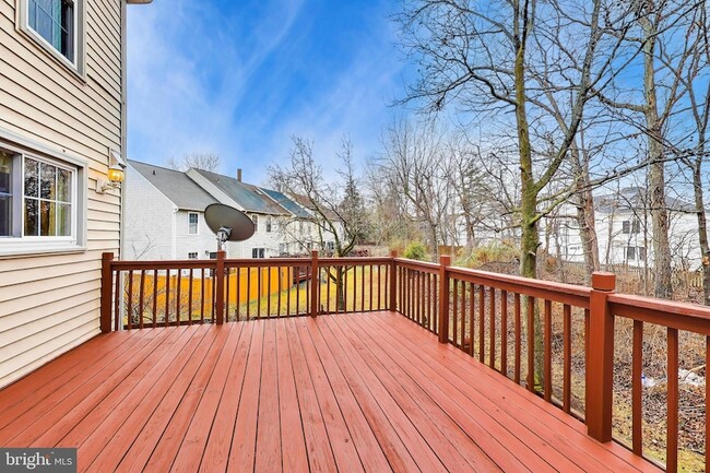 Building Photo - 14100 Oakpointe Dr