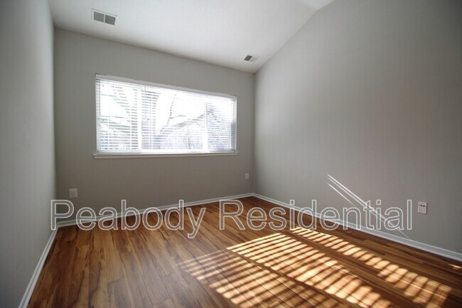 Building Photo - 1956 Villaridge Dr