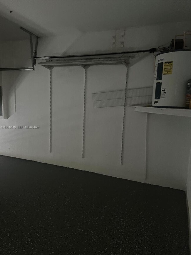 Building Photo - 1304 SE 7th Ct