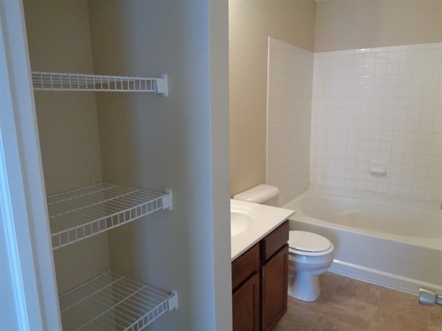 Building Photo - 2009 Angel Tear Ct