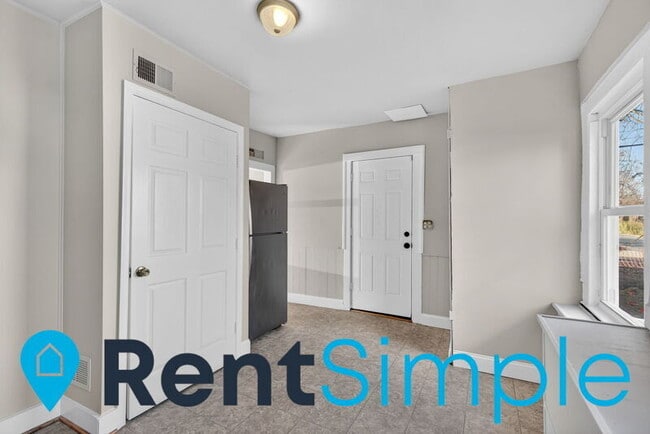 Building Photo - 317 Prince Edward St