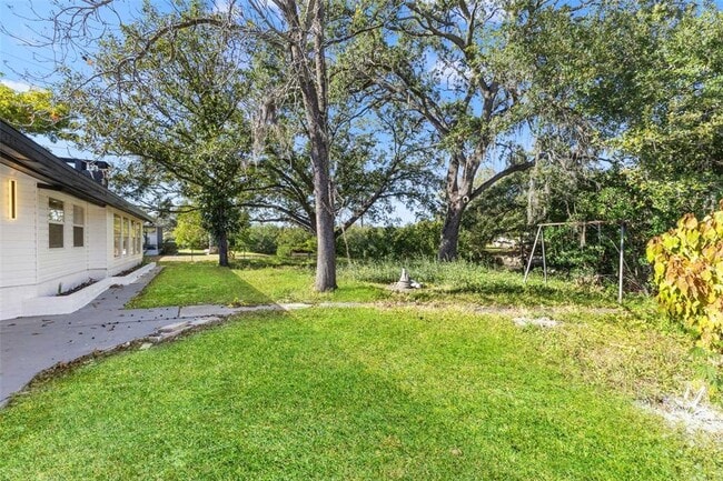 Building Photo - 4504 S 26th Ave