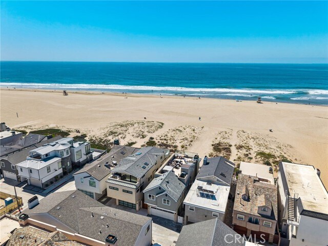 Building Photo - 7304 W Oceanfront