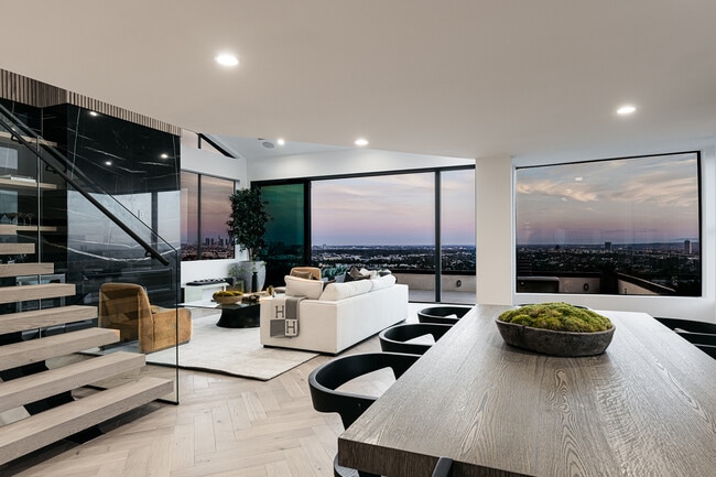 Building Photo - 7866 Fareholm Dr