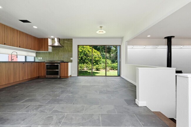 Building Photo - 2266 SW 43rd Pl