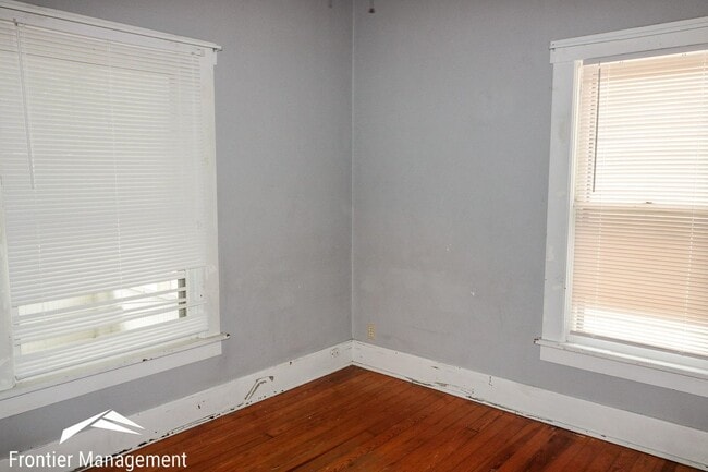 Building Photo - 1008 Ratone St