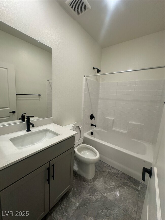 Building Photo - 6634 Tumoulin St