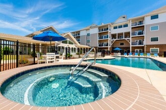 Building Photo - Outer Banks 2 Bd Apartment