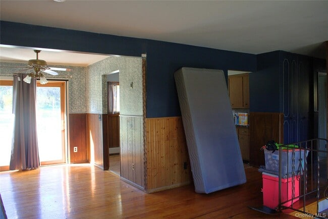 Building Photo - 25 Trotting Dr