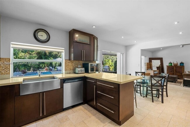 Building Photo - 6411 SW 185th Way
