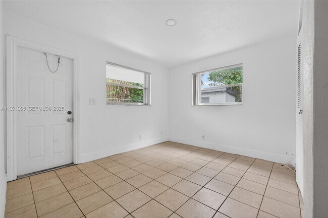 Building Photo - 5842 NW 23rd St