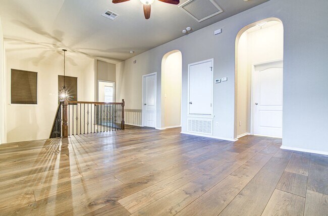 Building Photo - Gorgeous Rancho Alto 5/3 is Move in Ready!