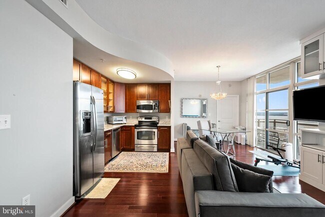 Building Photo - 157 Fleet St