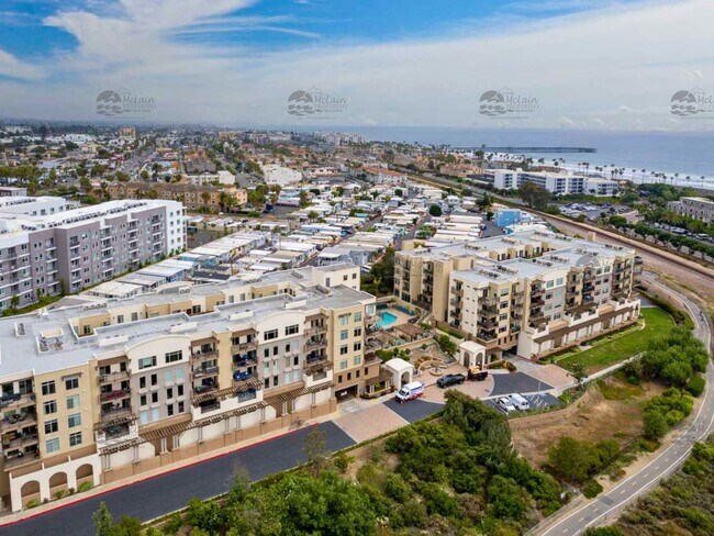 Building Photo - Coastal Luxury Living - 2BR/2BA Condo - Oc...