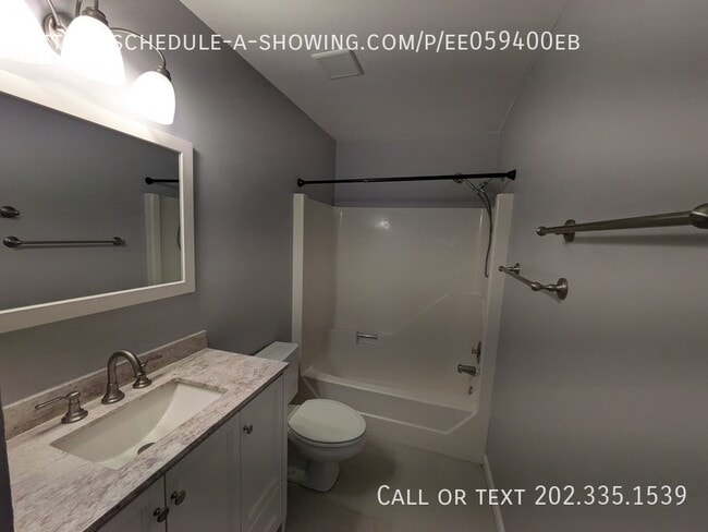 Building Photo - 3712B Steppes Ct