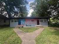 Building Photo - Two Bedroom Duplex | Move in Ready