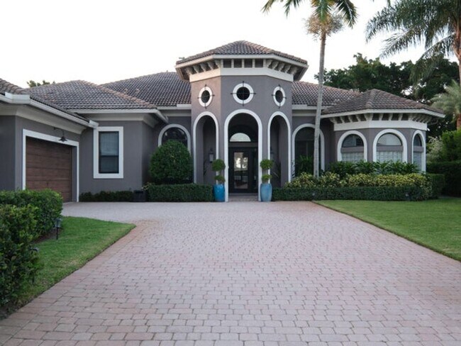Building Photo - 12465 World Cup Ln