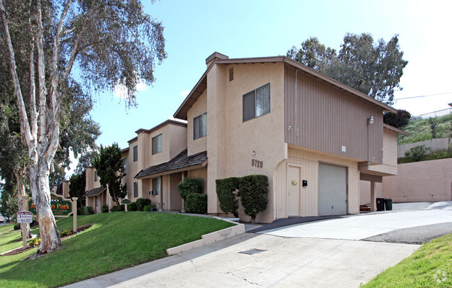 Primary Photo - Jackson Park Apartments