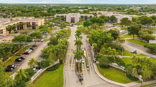 Building Photo - 8400 SW 133rd Avenue Rd