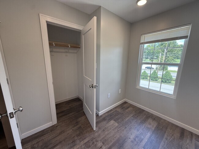 Building Photo - 211 Terrace Dr
