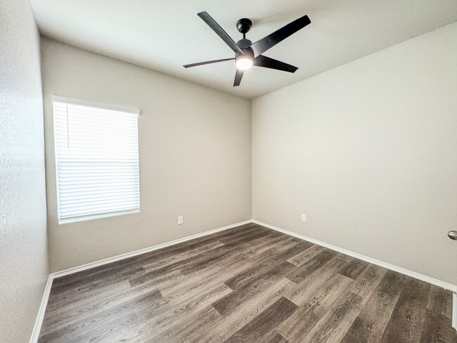 Building Photo - 13019 Heathers Elm