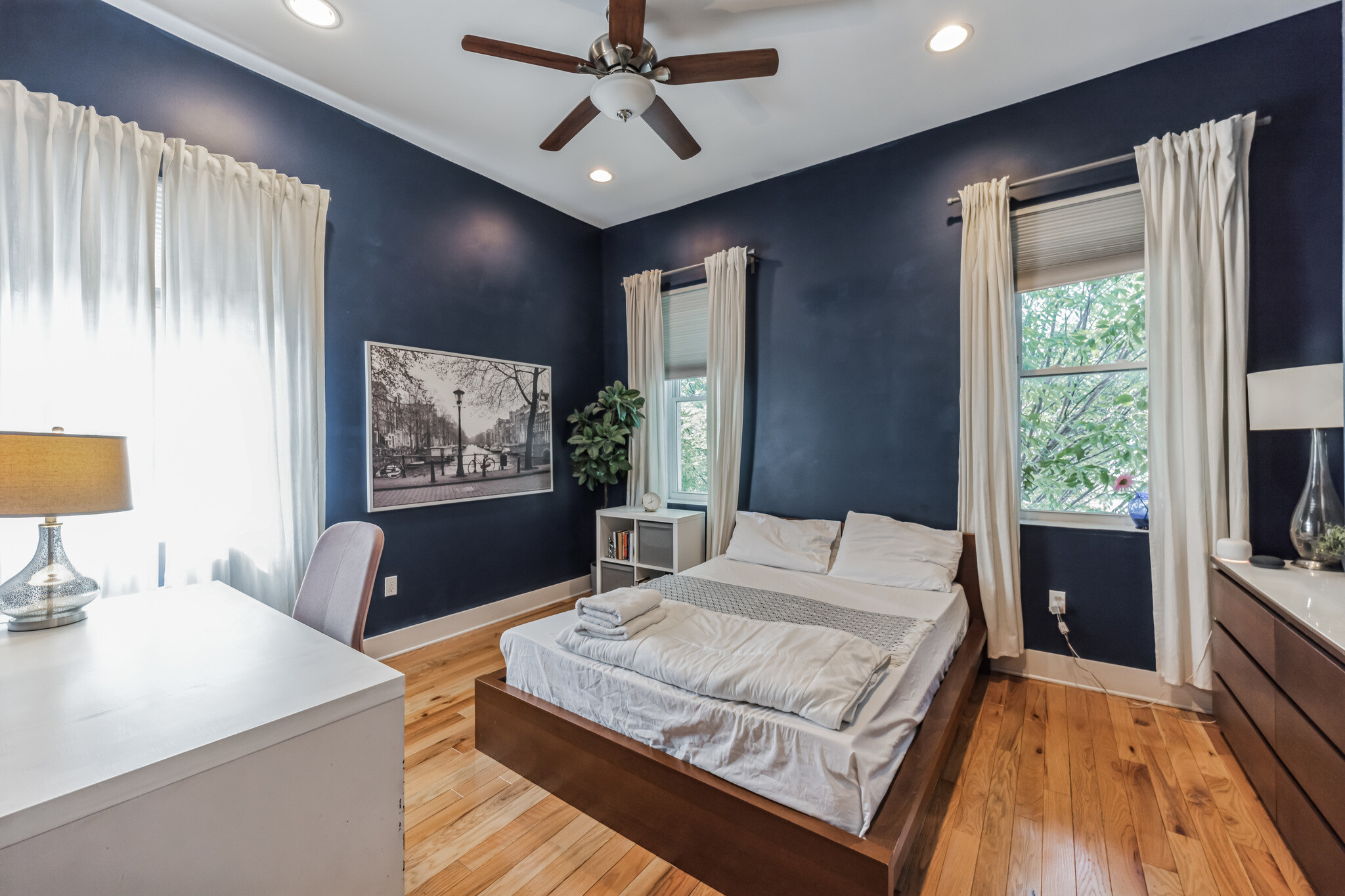 Upstairs Bedroom - 1921 Reed St