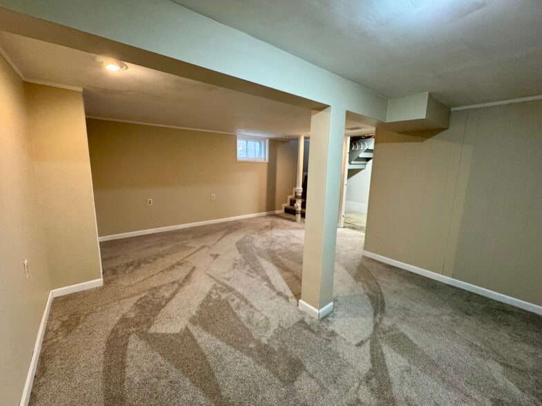 Building Photo - 2225 26th St