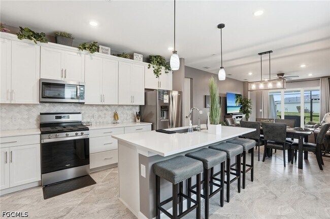 Building Photo - 7427 Blue Salvia Dr