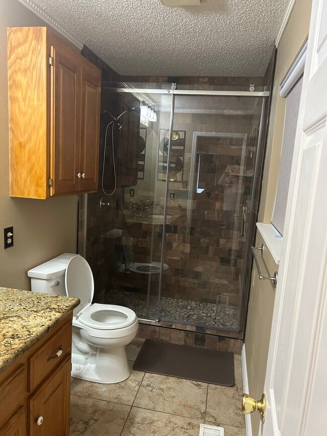 Building Photo - 331 Buena Vista Rd