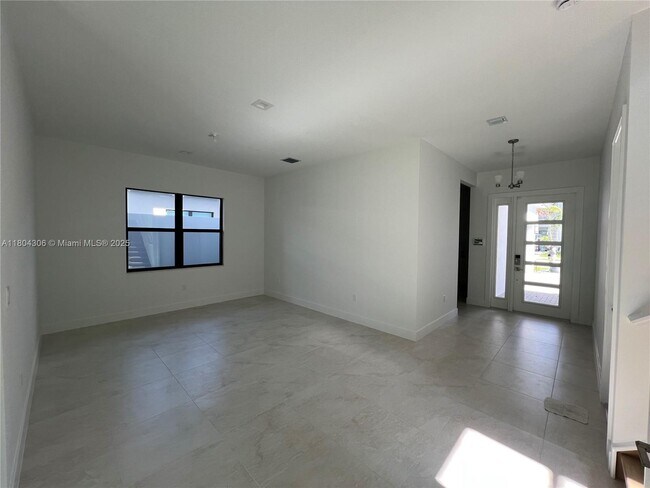 Building Photo - 9172 Silver Marsh Ln