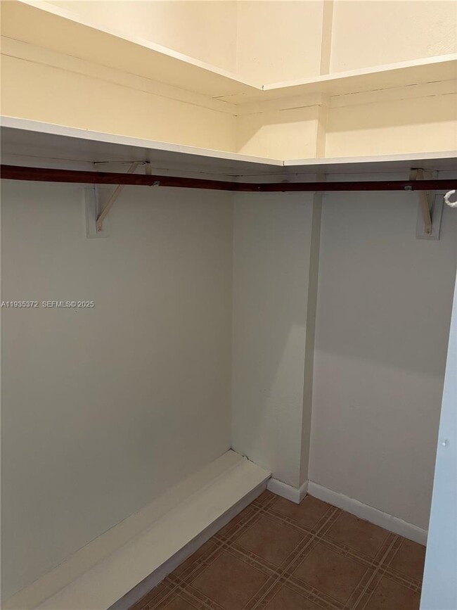 Building Photo - 1470 NE 125th Terrace