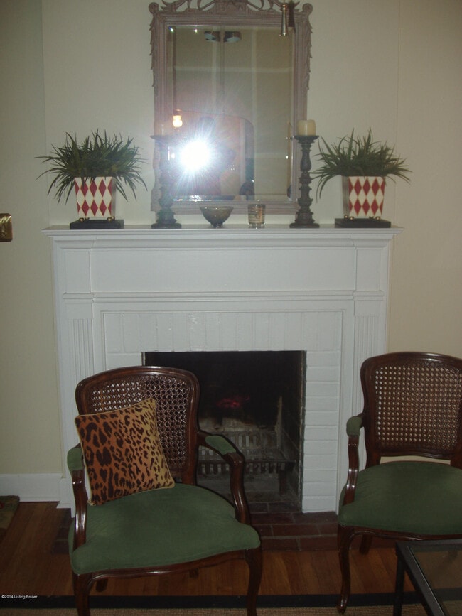 Building Photo - 505 Oxford Pl