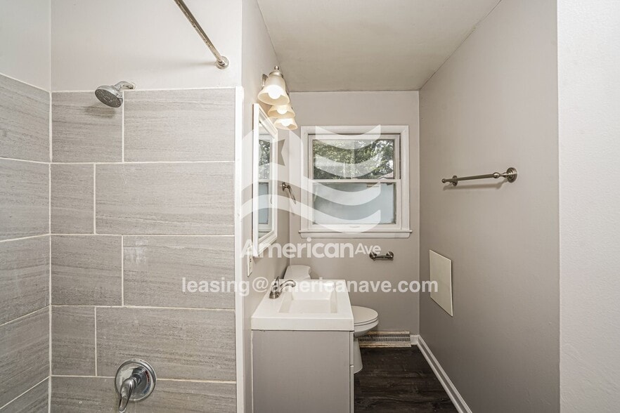 Building Photo - 5251 N 83rd St