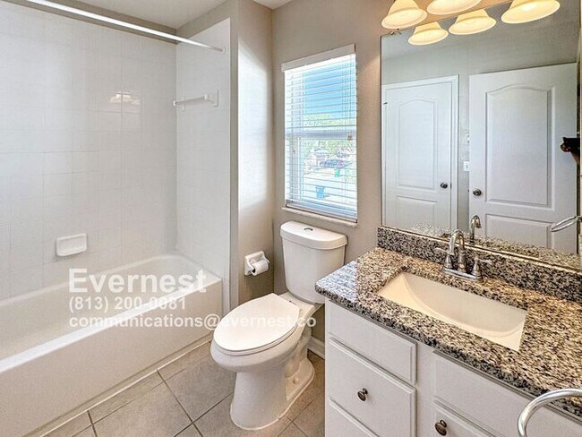 Building Photo - 26541 Castleview Way